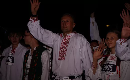 Pobiegli w strojach ludowych po zwycięstwo. Bieg Lachów i Górali rozpoczął 16. Festiwal Biegowy w Piwnicznej - 10